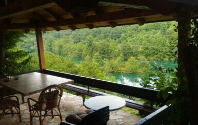 Zeleni biser na Mrežnici: Kuća u kojoj se tako lako povezati s prirodom i isključiti cijeli svijet
