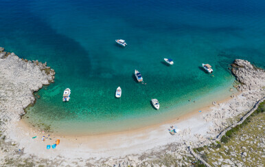 Plaža i uvala Mala luka na otoku Krku - 4