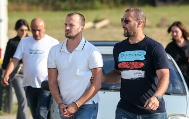 Policija dovela osumnjičenog Andreja B. na pretres kuće