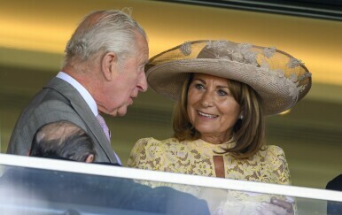 Tko je Carole Middleton, majka Kate Middleton?