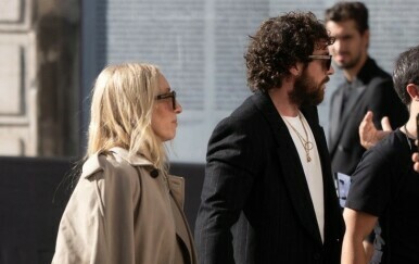 Aaron i Sam Taylor-Johnson na Paris Fashion Weeku