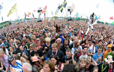 Kako se Glastonbury i drugi popularni glazbeni festivali nose s velikim gužvama