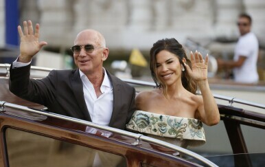 Lauren Sanchez i Jeff Bezos - 1