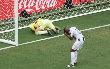 VIDEO Pogledajte bizaran autogol Pierra Kalulua: Igor Tudor nije mogao vjerovati