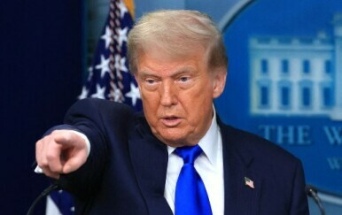 Trump prekinuo sve trgovinske pregovore s Kanadom! "Očito kopiraju Europsku uniju..."