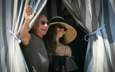 Jeff Bezos i Lauren Sanchez u prvom izlasku nakon vjenčanja u Veneciji