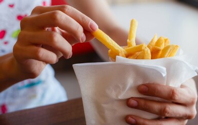 Hrana koja povisuje krvni tlak: 12 najgorih namirnica