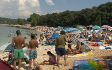 Djeca sve češće na meti pedofila: Roditelji pripazite, evo gdje i kako predatori vrebaju