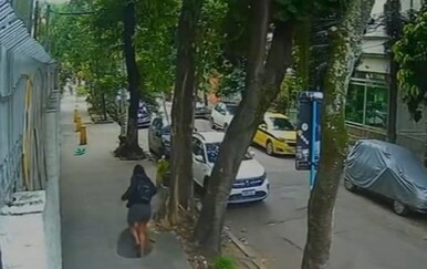 Brazilka upala u kanalizaciju, a poklopac se zatvorio za njom