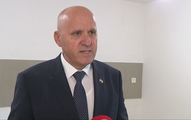U Sisku predani ključevi najveće zgrade obnovljene od potresa. Ministar: "Evo dokad planiramo sve završiti"