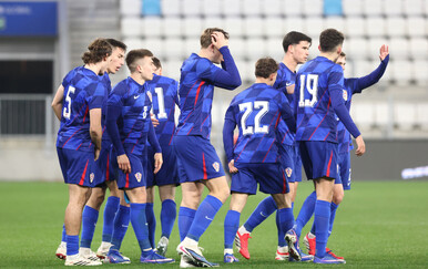 Mladi Vatreni remizirali s Ircima: Bizarni autogol i iskupljenje kapetana