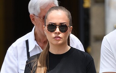 Lana Radeljak u crnoj kombinaciji na špici