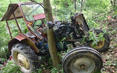 Teško stradao traktorist: Helikopterom prevezen u KB Dubrava