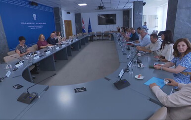 Sindikati javnih službi se sastali s ministrima: "Poruke koje smo danas čuli nisu bile dobre"