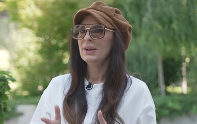 Ivana Kovač piva ćaću: Kći Miše Kovača donosi novo ruho očevim bezvremenskim hitovima.