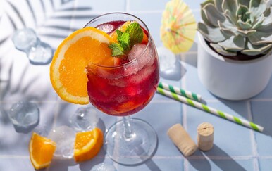 Španjolci imaju oružje protiv vrućina: Recept za obožavani koktel od crnog vina