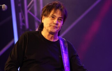 Vlado Kalember na pozornici CMC Festivala sa sinom Darianom