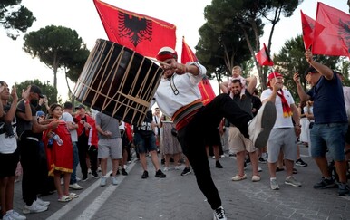 Velika akcija u Albaniji: Zatraženo uhićenje 20 osoba zbog pranja novca od kokaina, tragovi vode do projekta obitelji Trump
