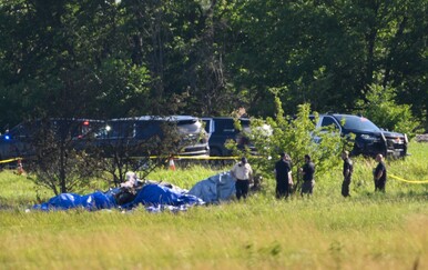 Srušio se zrakoplov s padobrancima stotinjak kilometara od Kansas Cityja, poginulo svih 12 osoba