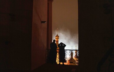 Masovni ruski udar na Kijev: Zapalio se povijesni samostan Kijevsko-pečerska lavra, 140.000 ljudi ostalo bez struje