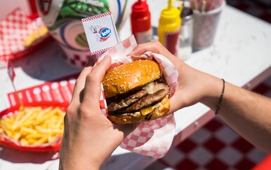 Giant Luke-Onion: Burger velikog zalogaja za utakmicu u kojoj nema kalkulacija