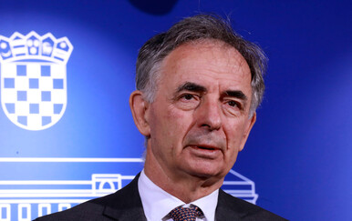 Pupovac: Napadi na sezonce nasrtaji su na identitetska obilježja i zajamčena prava