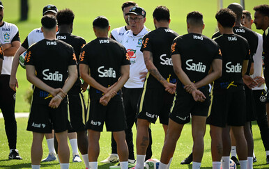 Ancelotti u neviđenom izdanju: Postrojio Brazilce, zapalio cigaretu pa zagrmio jedno