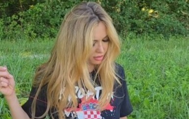 Lidija Bačić najavila novu pjesmu, snimila se kako šije hrvatsku zastavu