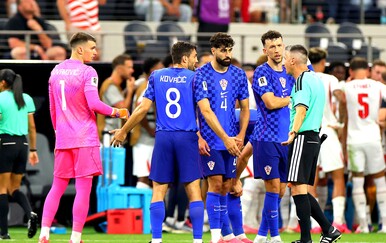 UŽIVO HRVATSKA - ENGLESKA Vatreni se pokušavaju vratiti, Livaković je dao nadu!