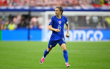FOTO Jeste li primijetili što je Modrić prvi put u životu nosio na dresu protiv Engleske?
