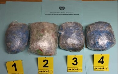 VIDEO Policija ostala zatečena: Pogledajte gdje je mladić sakrio kokain vrijedan više od 100.000 eura