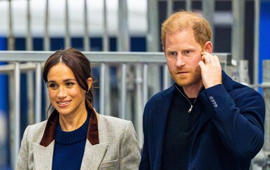 Princ Harry i Meghan Markle s obitelji posjetili kralja Charlesa i kraljicu Camillu