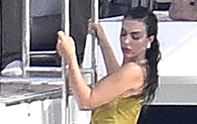 Georgina Rodriguez na naslovnici slavnog časopisa u badiću