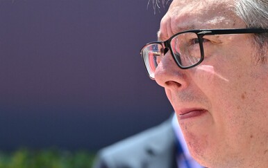 Vučić odbacio otpužbe o zvučnom topu