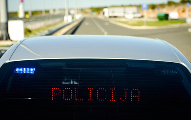 Slovenac na A7 vozio 205 km/h