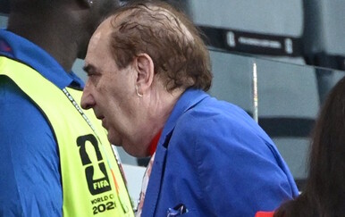 Mladen Grdović na tribinama stadiona u Torontu