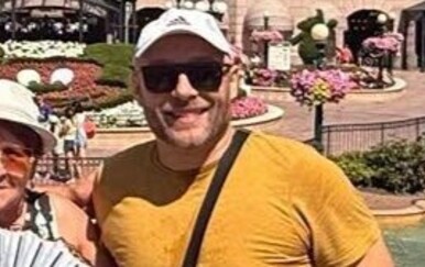 Mario Roth iznenadio roditelje i odveo ih u Disneyland Paris