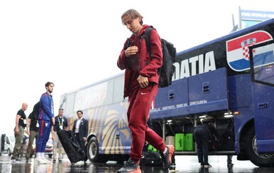 Redari zaustavili Modrića pri ulasku na stadion: Tražili su samo jedno