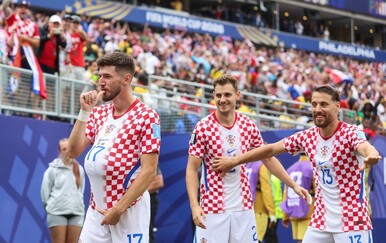 Petar Sučić slavi gol Gani