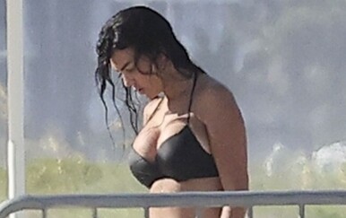 Ovako Ronaldova Georgina zaista izgleda u kupaćem kostimu, uhvatili ju paparazzi