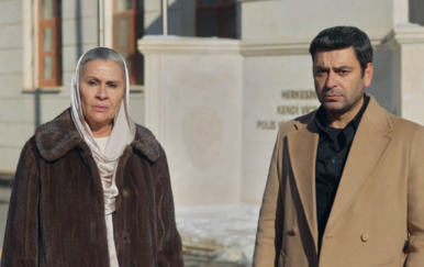 Daleki grad: Njegov dolazak dolio je ulje na vatru