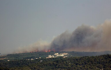 Nevrijeme u Dalmaciji: Pala tuča veličine oraha, gori na više lokacija