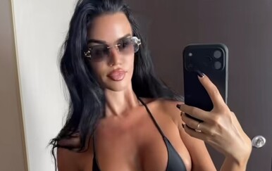 Mini badić i bujne obline u prvom planu! Ivana Knoll se javila iz vrućeg Toronta