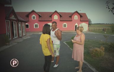 Obitelji napala novinare Provjerenog (Foto: dnevnik.hr)