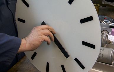 Pomicanjhe sata (Foto: Dnevnik.hr) - 3