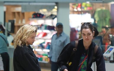 Chloe Grace Moretz i Kate Harrison (Foto: Profimedia)