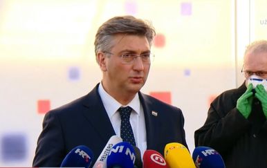 Andrej Plenković obraća se javnosti