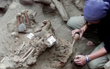 Arheološko nalazište u Peruu, arhiva