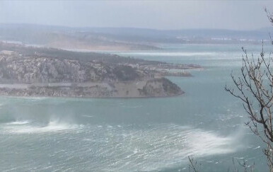 Alarmantni podaci iz Jadrana: Broj čestica mikroplastike stalno raste