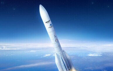 Raketa Ariane 64 koja bi trebala nositi Amazonove satelite